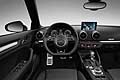Audi S3 Cabriolet volante e cruscotto con display centrale