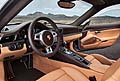 Porsche 911 Turbo S interni lussuosi in pelle