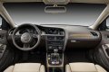 Le versioni a trazione anteriore sono abbinate al cambio manuale a 6 marce o sequenziale multitronic, mentre le versioni a trazione integrale sono disponibili sia col cambio meccanico che a doppia frizione S tronic a 7 rapporti.