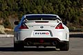 Per migliorare la sensibilit del freno, gli ingegneri Nismo hanno adottato i tubi rigidi e il liquido freni ad alte prestazioni della GT-R R35.