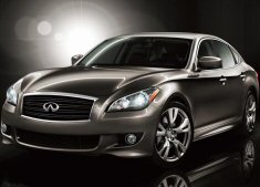 Infiniti M 2011