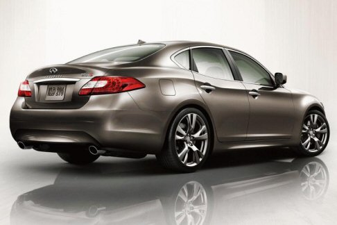 Infiniti M 2011