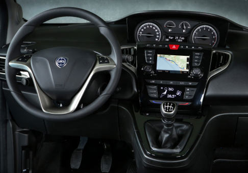 Lancia Yspsilon Hybrid Ecochic