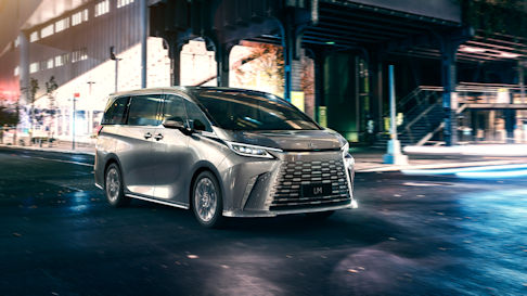 Lexus LM