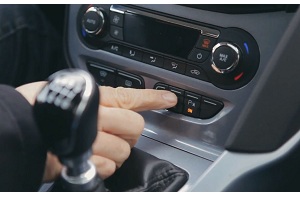 Ford e i dispositivi elettronici: nel futuro le auto guideranno da sole