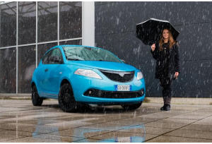 Lancia Ypsilon: la chic city car festeggia 35 anni
