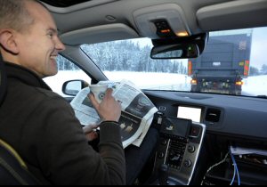Volvo: al via i test della tecnologia SARTRE