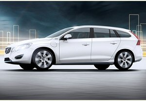 Volvo V60 Plug-in Hybrid: il debutto a Ginevra