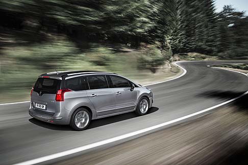 Peugeot 5008 2013