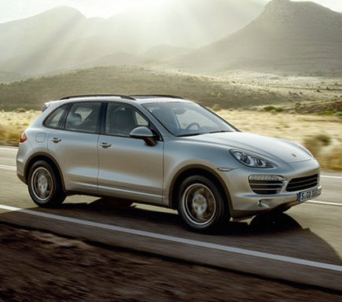 Porsche on Porsche   Auto Porsche Cayenne 2012