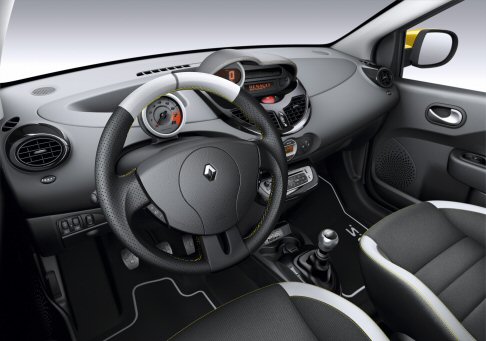 Renault Twingo R.S. Red Bull Racing RB7 