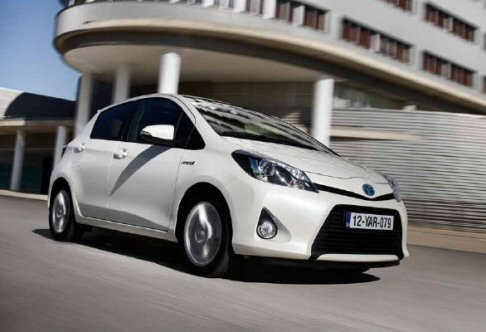 Toyota Yaris Hybrid 2012