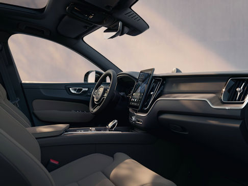 Volvo XC60 2025