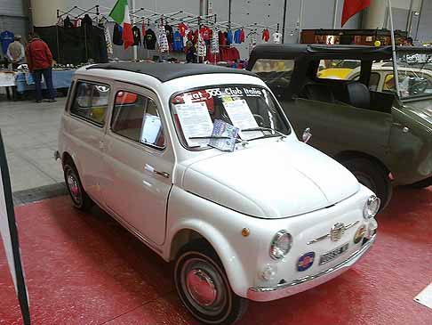 Auto storiche Fiat 500 d ecappottabile del Club Italia