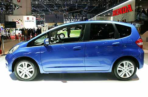 honda_jazz_1-4i_hybrid.jpg