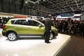 In dettaglio, il design del nuovo Crossover S-CROSS-4 interpreta tre concetti: emozione, qualit e aerodinamica, valori che si uniscono per dar vita ad un look originale.