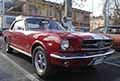 Ford Mustang 351 del 1965 muscle cars esposta esternamente di una collezione privata alla Mostra Scambio di Scandiano edizione 2024