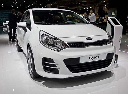 Kia rio 2014 interni