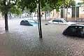 Alluvione ad Acquaviva delle Fonti con lacqua che raggiunge gli sportelli delle vetture
