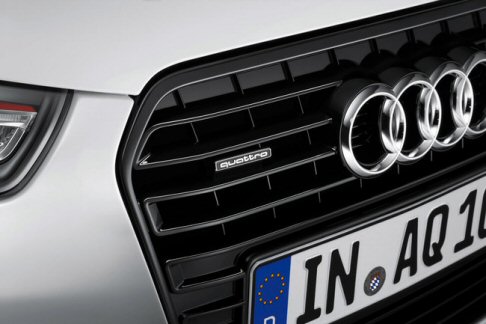 Audi - Completano lequipaggiamento dedicato allinfotainment lhi-fi Bose sound system da 465 watt con 14 altoparlanti e woofer e il sistema Audi Connect con Bluetooth. 