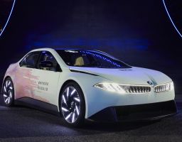 BMW Panoramic iDrive Concept