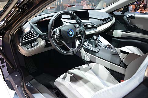 BMW i8 2014