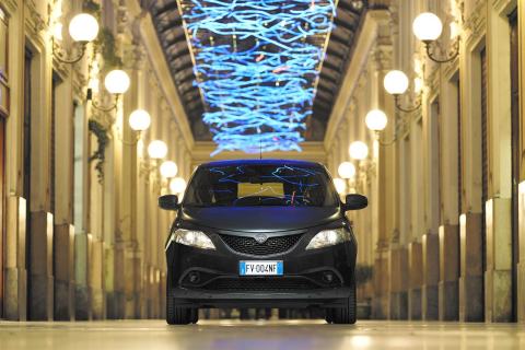 Lancia Ypsilon Black and Noir