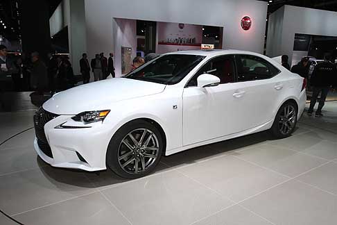 Lexus IS 2013