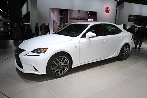 Lexus IS 2013