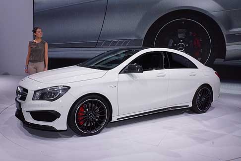 Mercedes-Benz CLA 45 AMG