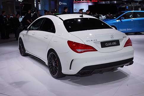 Mercedes-Benz CLA 45 AMG