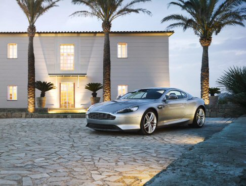 Aston Martin DB9 2013