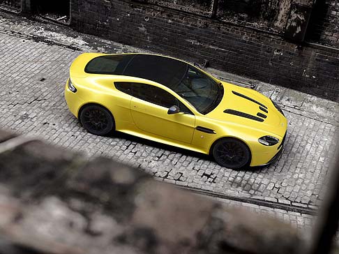 Aston Martin V12 Vantage S