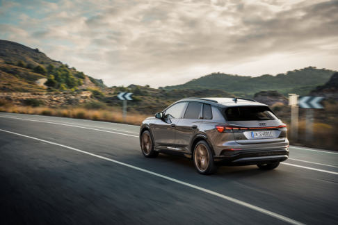 Audi Q4 50 e-tron quattro 