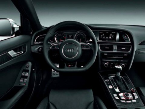 Audi RS4 Avant 2012