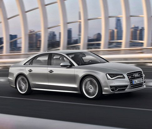 Audi S8 2012