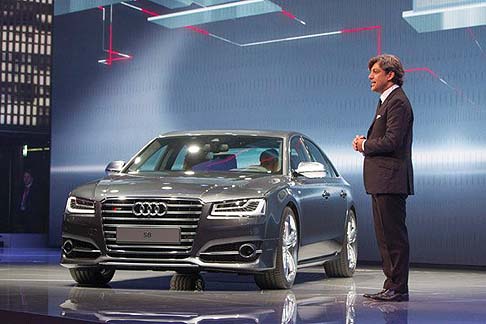 Audi S8 2013