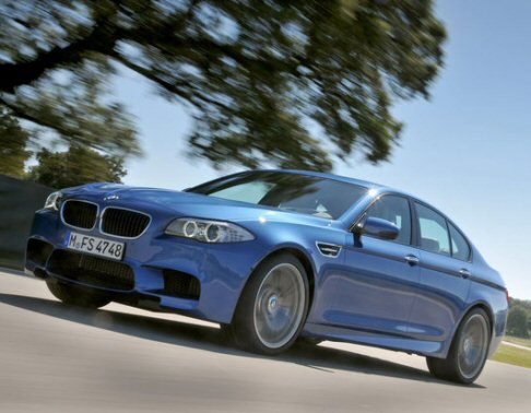 BMW M5 2011