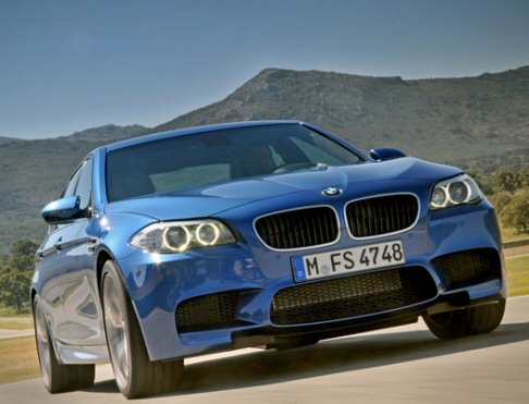 BMW M5 2011