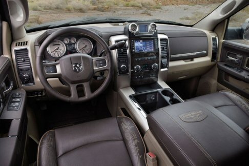Dodge Ram Long-Hauler Concept 