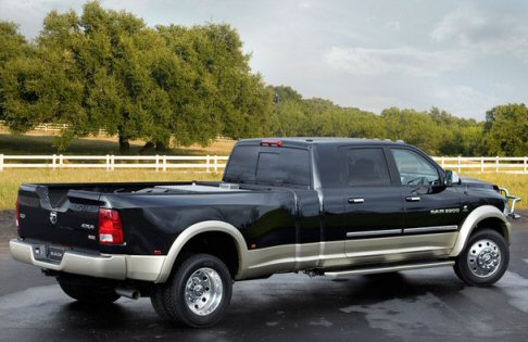 Dodge Ram Long-Hauler Concept 