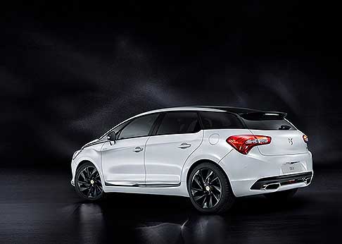 DS Automobiles 5 Prestige