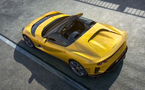 Ferrari 812 Competizione A