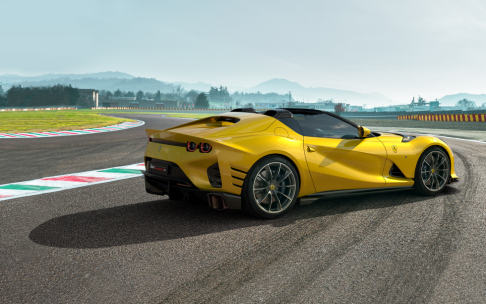 Ferrari 812 Competizione A