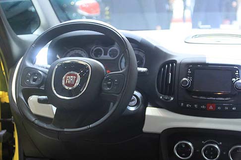 Fiat 500L Trekking Street Surf