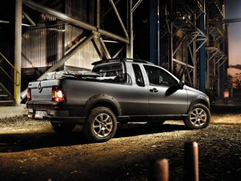 Fiat Strada 2012