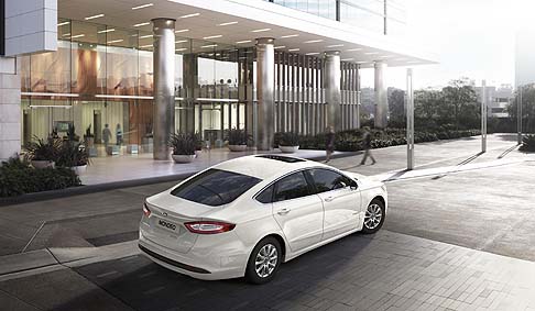 Ford Mondeo Hybrid