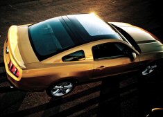 Ford Mustang Glass Roof Model 2010 