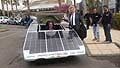Archimede Solar Car 1.0 con il sindaco Enzo Bianco nell´abitacolo, e il Prof. Lanzafame