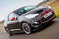 Citroen DS3 DSport Red Special Edition diponibile con motore a benzina da 120 CV e il diesel da 90 CV per le DS3 DStyle, e il motore a benzina da 155 CV in alternativa al diesel da 115 CV per la DS3 DSport